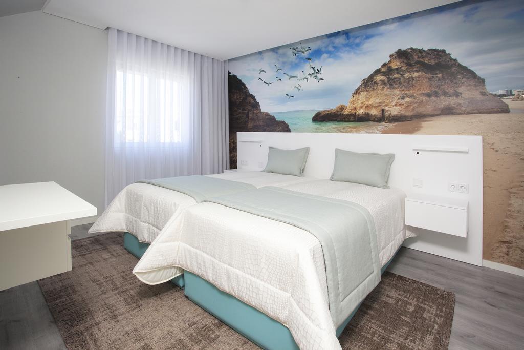 Golden Beach Guest House & Rooftop Bar Faro Luaran gambar