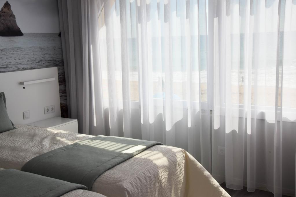 Golden Beach Guest House & Rooftop Bar Faro Luaran gambar