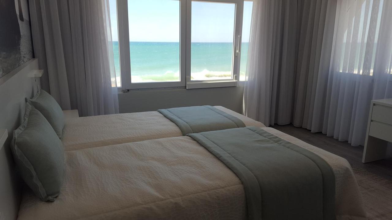 Golden Beach Guest House & Rooftop Bar Faro Luaran gambar