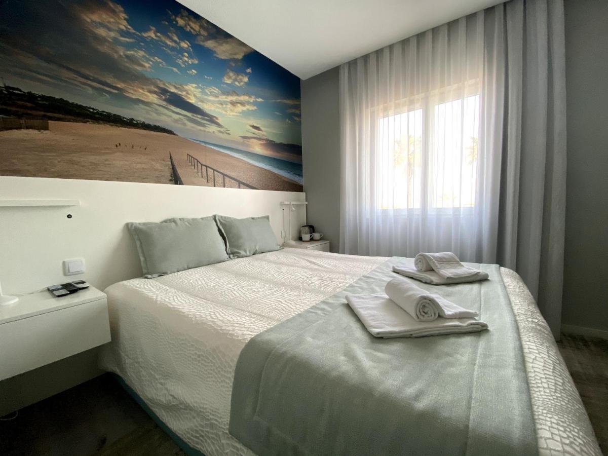 Golden Beach Guest House & Rooftop Bar Faro Luaran gambar